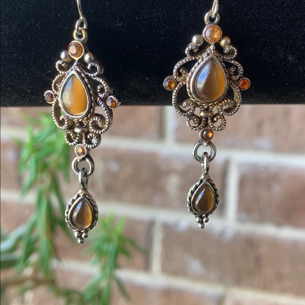Amber dangle earrings